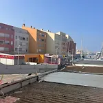 Climatise Et Spacieux Avec Terrasse, Centre Port Et Proche - 6 Personnes Apartmán