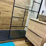 Apartmán Climatise Et Spacieux Avec Terrasse, Centre Port Et Proche - 6 Personnes *