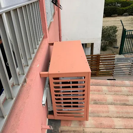 Spacieux, Climatise Et Lumineux, Ideal Jusqu'a 6 Personnes Au Coeur Du Centre Port Du Cap D'agde * Agde