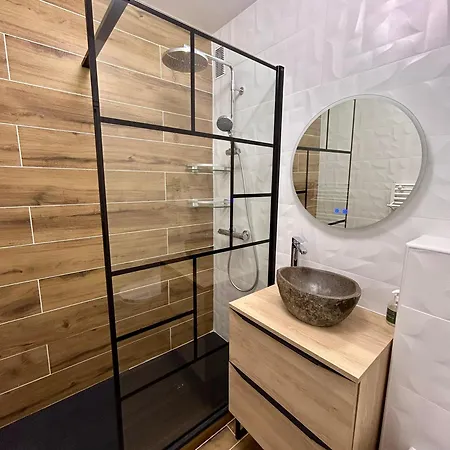 Apartment Sejour De Gamme Climatise, Spacieux, Grand Confort Et Terrasse, En Famille Ou Entre Amis