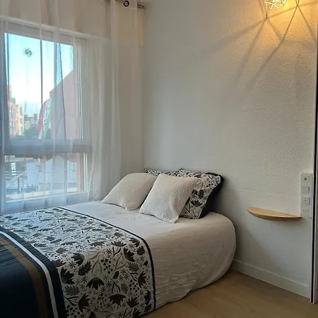 Apartment Sejour De Gamme Climatise, Spacieux, Grand Confort Et Terrasse, En Famille Ou Entre Amis Agde