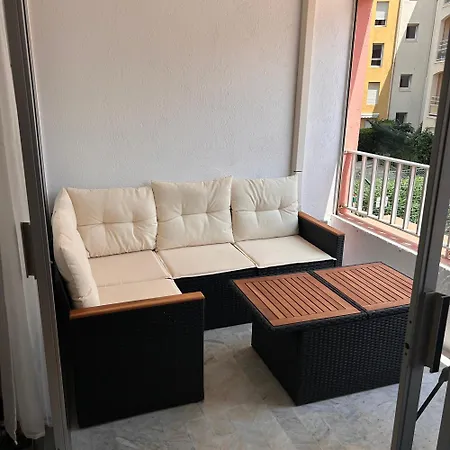 Apartmán Centre Port, 1er Etage, Climatise, Spacieux, Terrasse, 6 Personnes