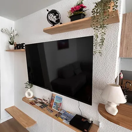 Sejour De Gamme Climatise, Spacieux, Grand Confort Et Terrasse, En Famille Ou Entre Amis *