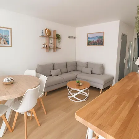 Διαμέρισμα Climatise Et Spacieux Avec Terrasse Et Vue Sur Le Port Capacite 6 Personnes *