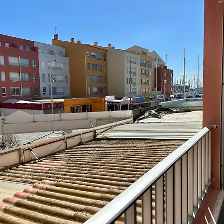 Climatise Et Spacieux Avec Terrasse, Centre Port Et Proche - 6 Personnes