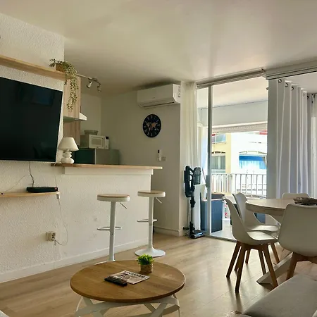 公寓 Climatise Et Spacieux Avec Terrasse, Centre Port Et Proche - 6 Personnes