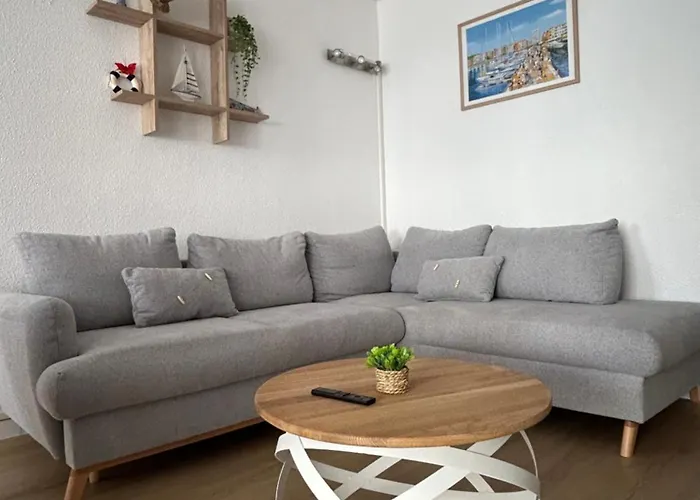 Climatise Et Spacieux Avec Terrasse Et Vue Sur Le Port Capacite 6 Personnes Διαμέρισμα