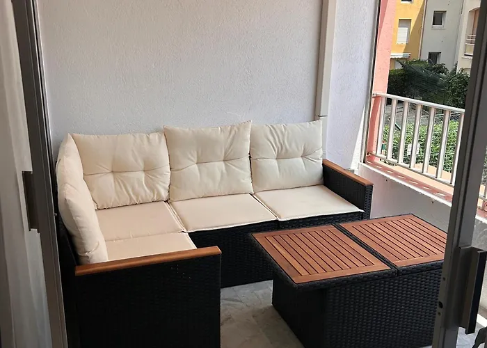 Apartmán Centre Port, 1er Etage, Climatise, Spacieux, Terrasse, 6 Personnes