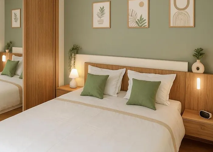 Apartmán Centre Port, 1er Etage, Climatise, Spacieux, Terrasse, 6 Personnes *
